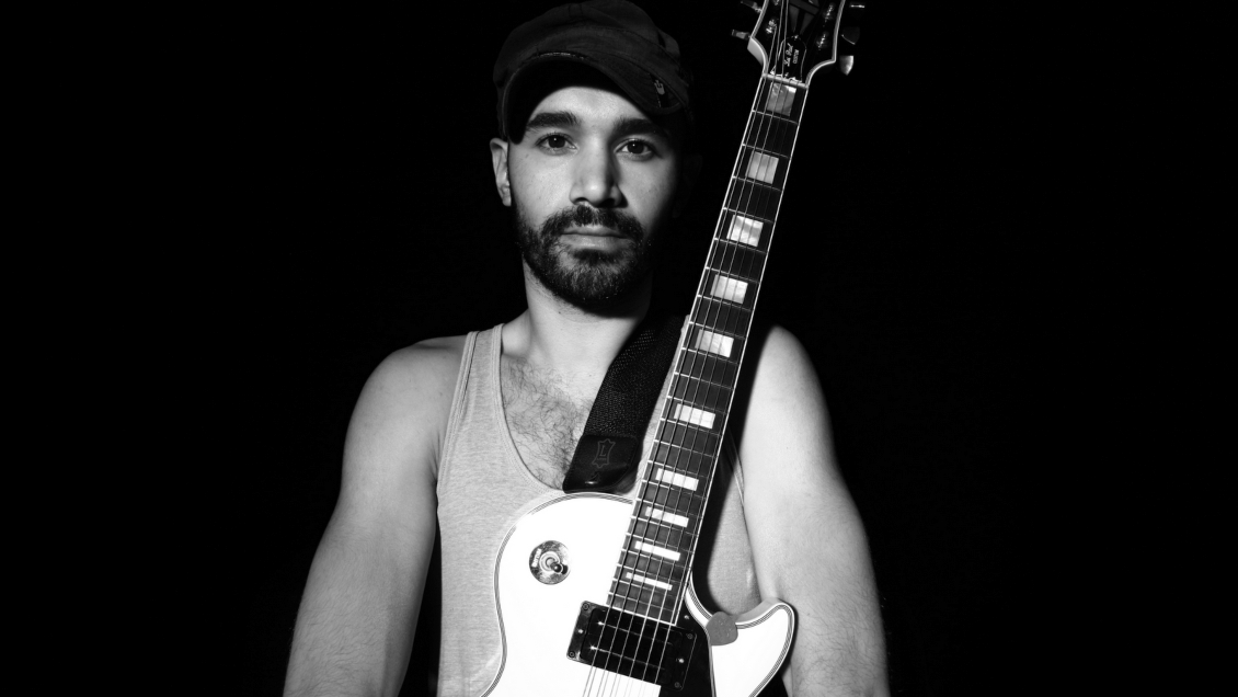 Bajista de Incubus revela motivo de ausencia en shows: Le extirparon un tumor cerebral