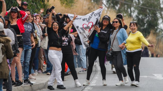 Fans esperan desde ayer el show de este miércoles de los Backstreet Boys en Viña del Mar