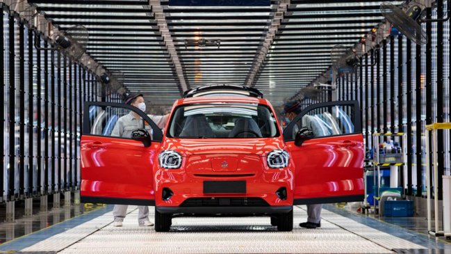 Provincia china de Zhejiang producirá más de 1,2 millones de vehículos de nueva energía en 2025