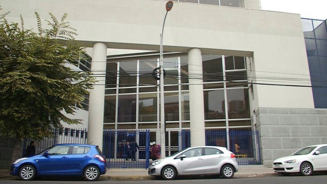 Valparaíso: Profesor condenado por abuso y estupro fue inhabilitado para trabajar con menores de edad