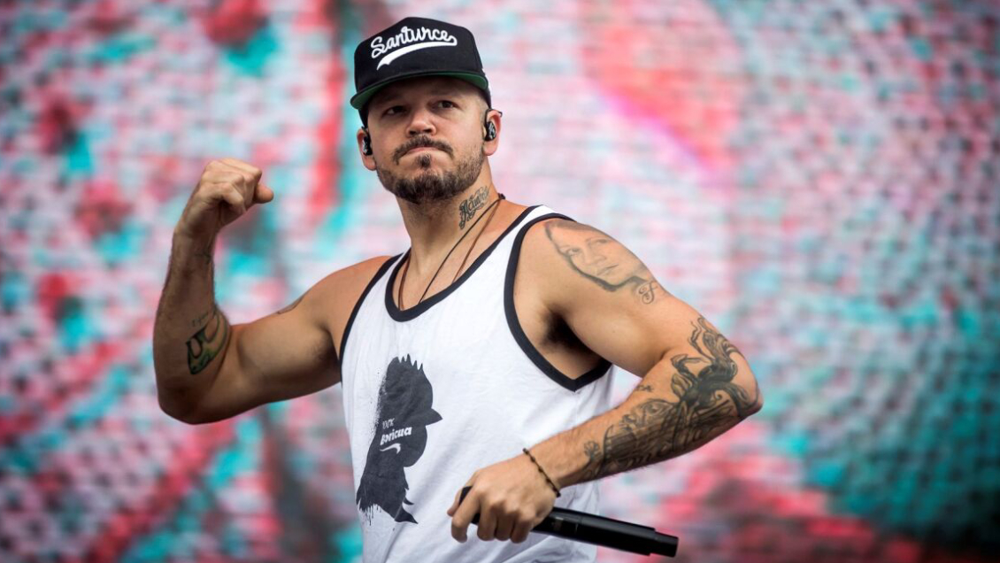 Residente está escribiendo el guion de su primera película titulada 