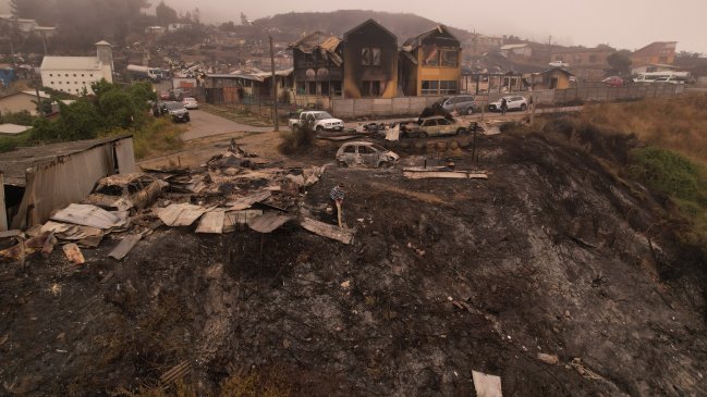 Cerca de 900 estudiantes quedan sin colegio debido a los incendios forestales en Biobío y La Araucanía
