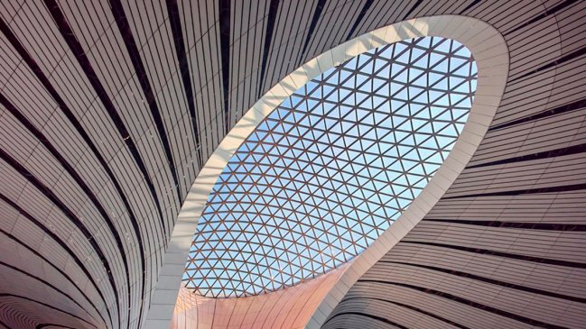 Nuevo ferrocarril entre Tianjin y aeropuerto de Beijing entrará pronto en operación