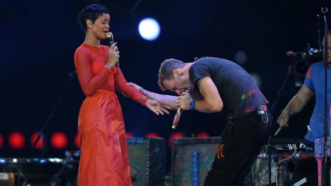 Chris Martin elogia voz de Rihanna: 