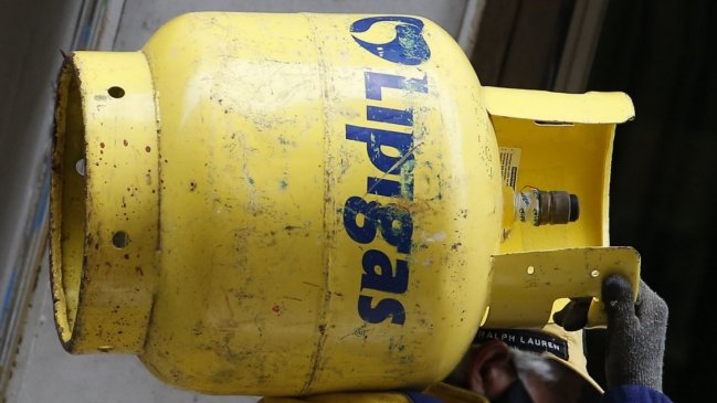 A prisión dos imputados por homicidio de repartidor de gas, el tercero está prófugo