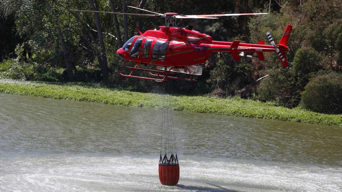 Querella plantea que empresario puso alambres para evitar que helicópteros sacaran agua de su piscina