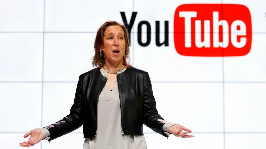 Directora ejecutiva de YouTube se retira tras casi una década en el cargo
