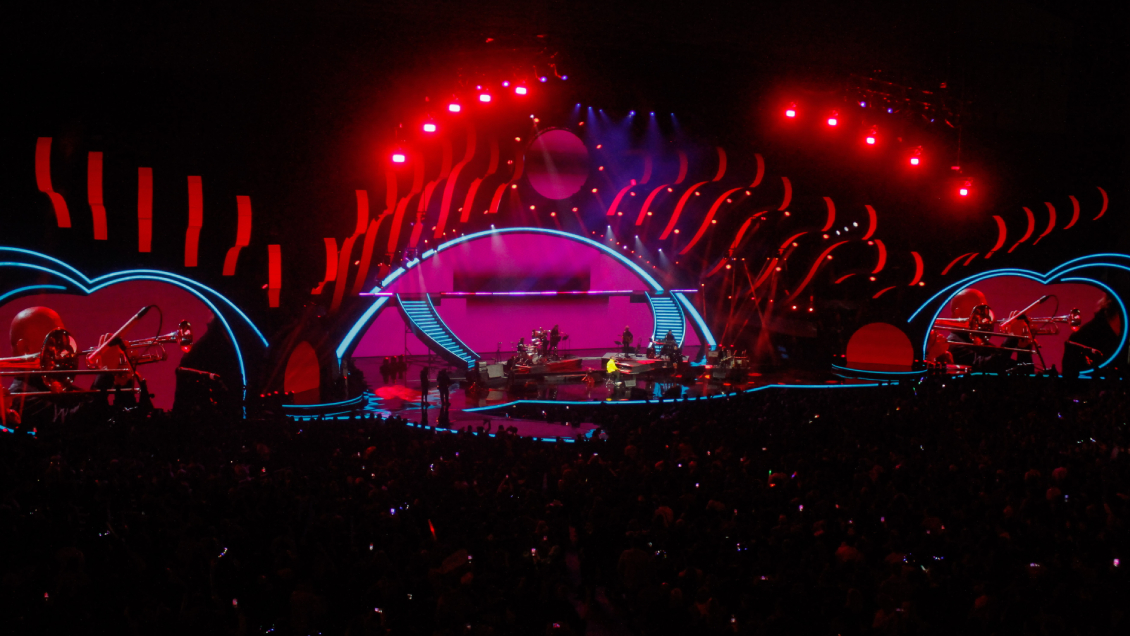 Chile avanza en las competencias Folclórica e Internacional en Viña 2023