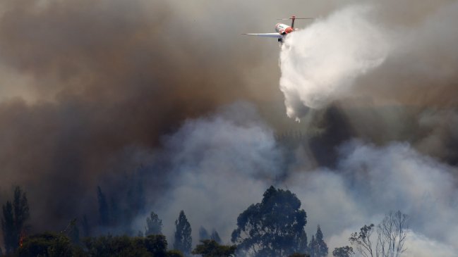 Senapred: Hay 196 incendios activos; las condiciones siguen siendo de precaución