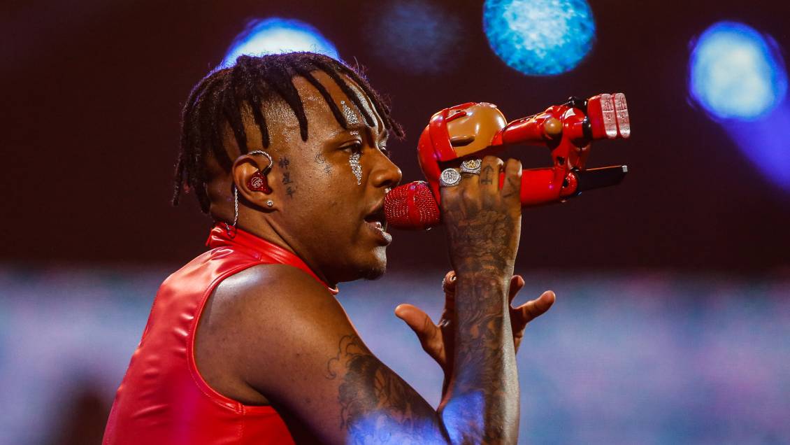 Polimá Westcoast citó a Víctor Jara durante su debut en Viña 2023