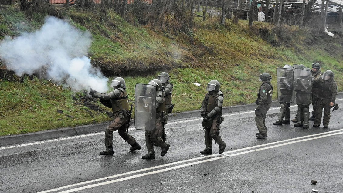 INDH pide esclarecer actuar policial tras protesta en Río Bueno que terminó con cinco heridos