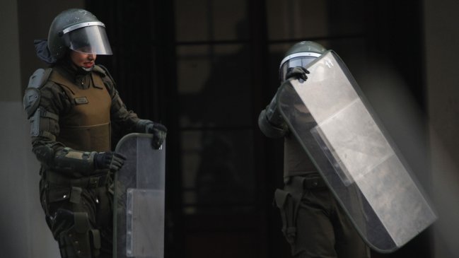 Carabineros desplegará cerca de 70% de contingente femenino para el 8M en Santiago