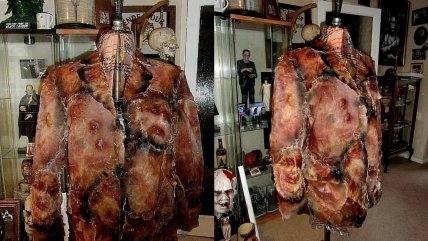 Artista vende perturbadoras chaquetas hechas de 