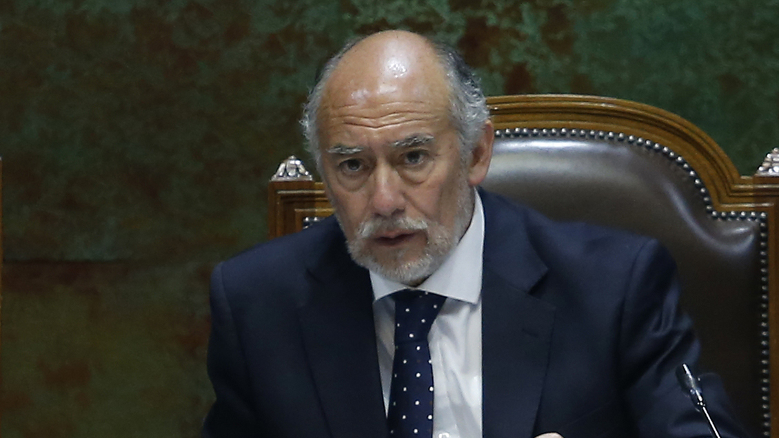 Senador Flores cuestionó a Gobierno por ayudas sociales y no descartó nuevo retiro de fondos de AFP