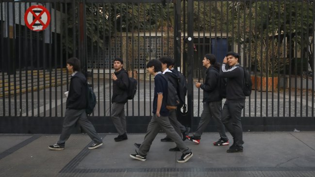 Gobierno Metropolitano lanzó un programa de retención escolar tras la alta deserción de 2021 y 2022