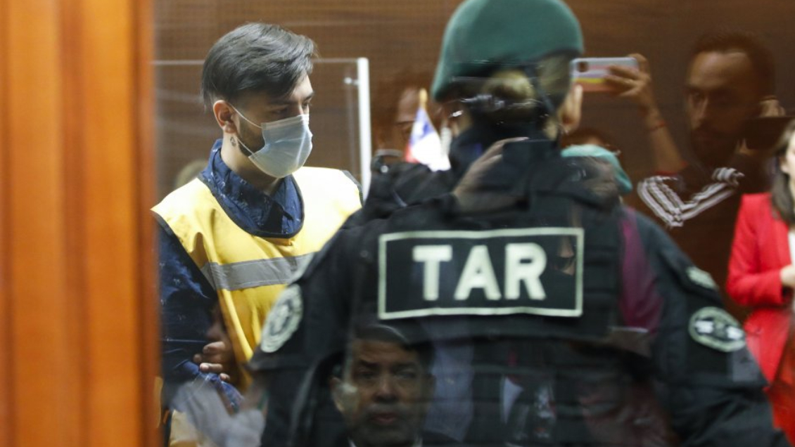 Felipe Rojas evitó declarar ante el tribunal en inicio del juicio por el crimen de la joven Fernanda Maciel