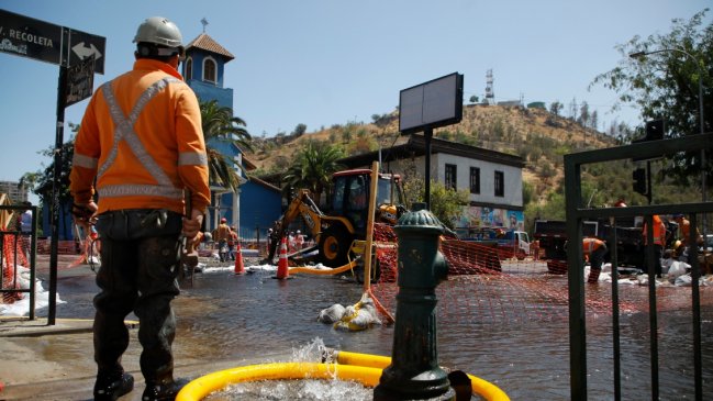 Aguas Andinas reestableció el servicio suspendido por trabajos para reponer matriz en Recoleta