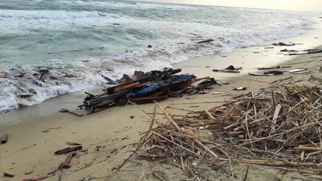  Ocho migrantes murieron en el naufragio de su bote en California  