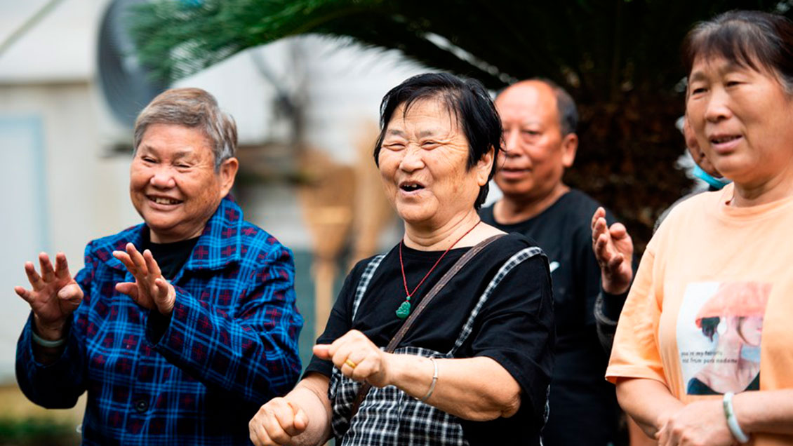 La socialización prolonga significativamente la vida, según estudio
