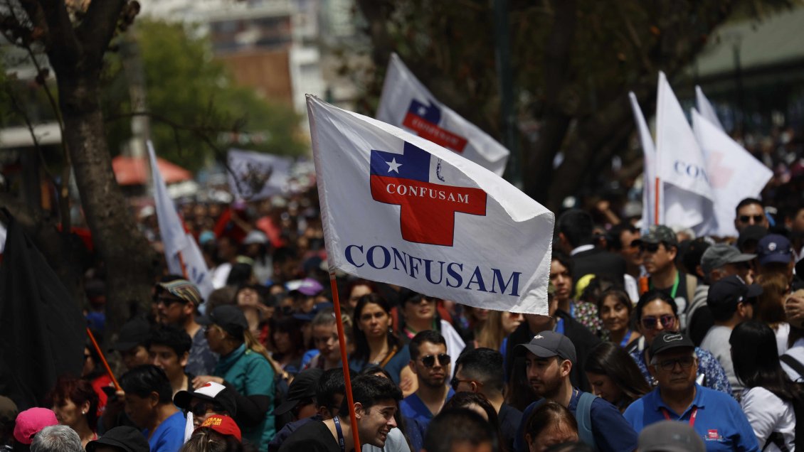 Minsal llama a la Confusam a deponer su 