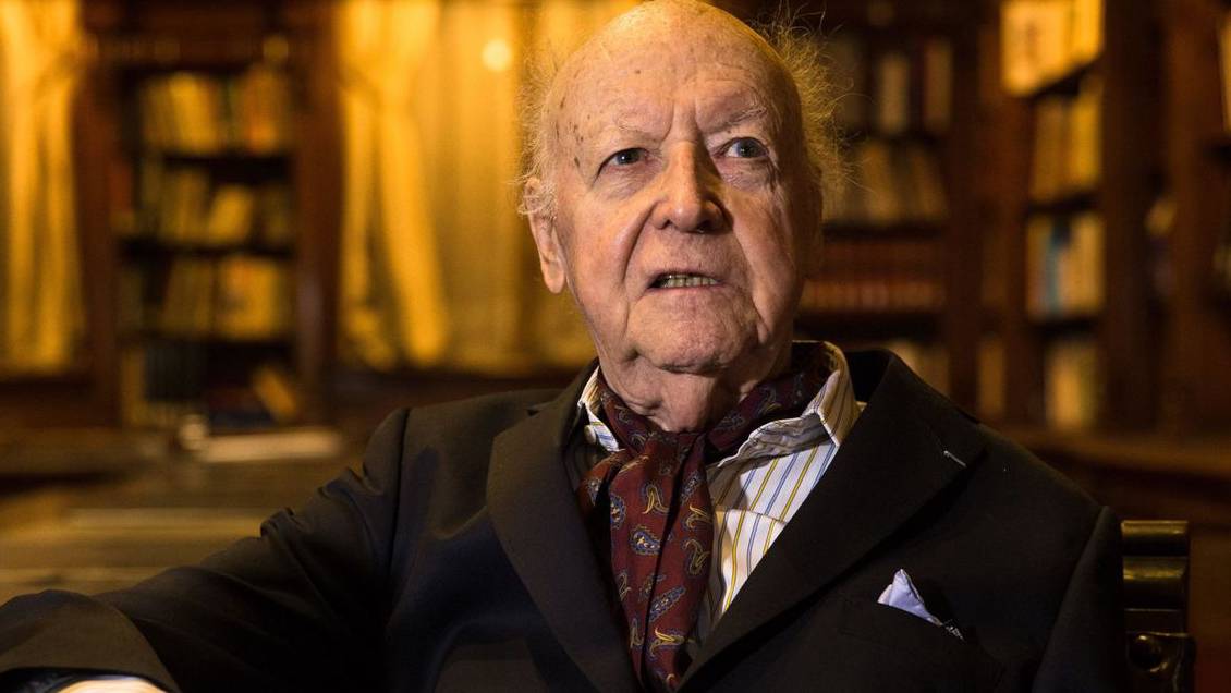 Gobierno declaró duelo oficial por la muerte de Jorge Edwards