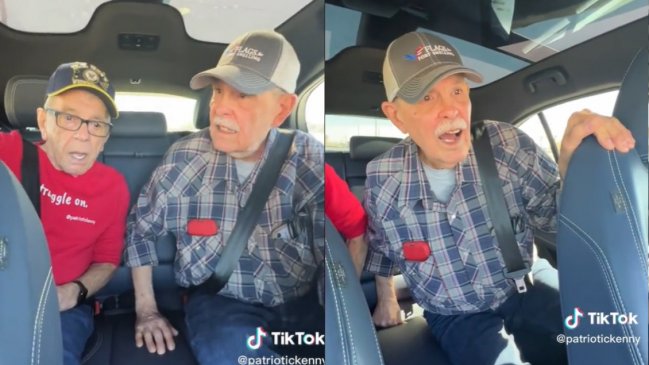 “¿Qué está pasando?”: La divertida reacción de dos ancianos tras subir a un auto con piloto automático
