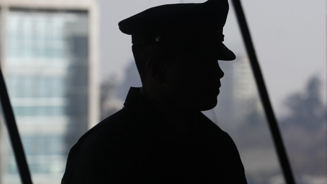 Clonazepam, cocaína, marihuana y celulares: Dos gendarmes detenidos por tráfico en cárcel de Quillota