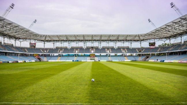 Prohíben a un padre ingresar al estadio hasta que pague la pensión alimenticia