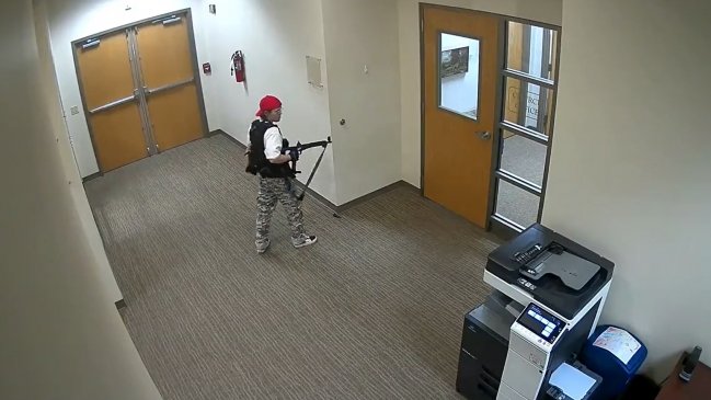 Autora de tiroteo en Nashville compró siete pistolas pese a estar bajo tratamiento psicológico