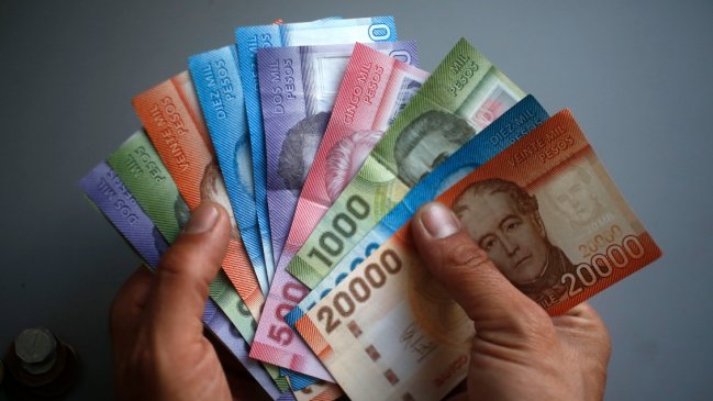 Este miércoles comenzó el pago duplicado del ex Bono Marzo 2023