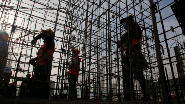 Producción industrial de Chile bajó un 1,1 por ciento interanual en febrero