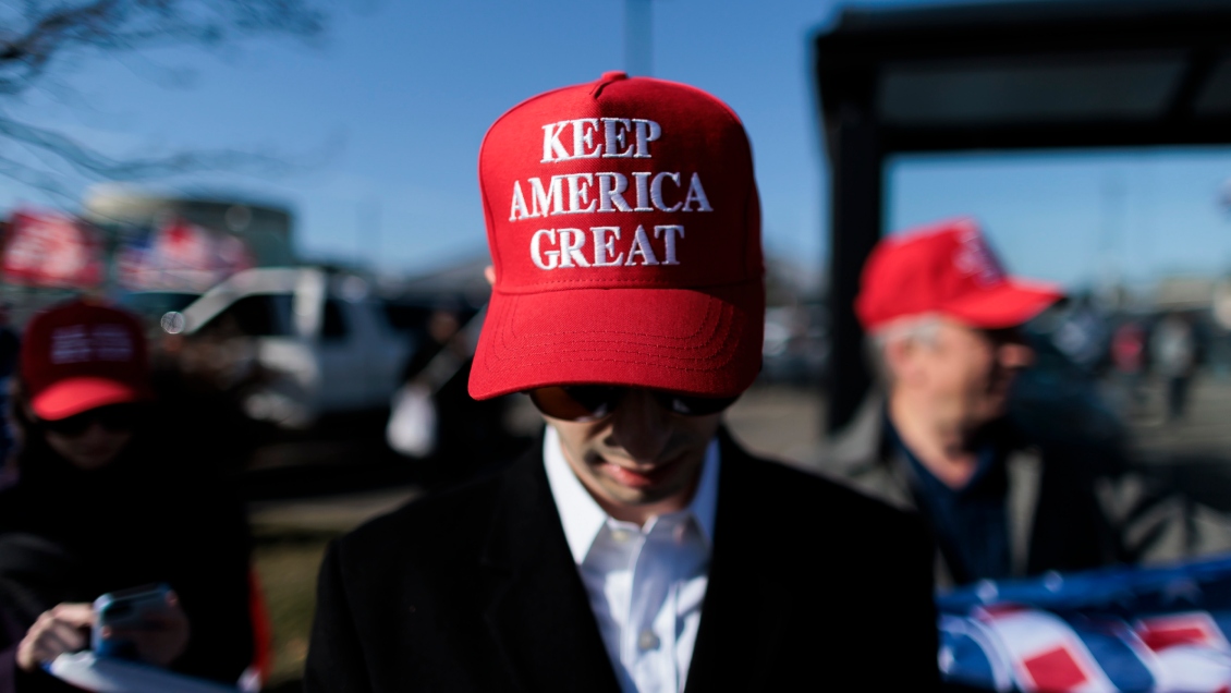 Partidarios de Trump le mostraron su apoyo en su residencia de Florida