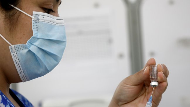 Minsal informó que los casos de Covid-19 disminuyeron un 41,4% esta semana