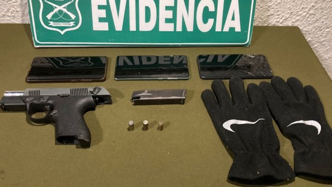 Tres detenidos en Reñaca por portar arma de fogueo adaptada para el disparo