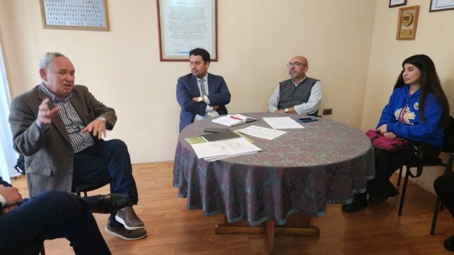 Diputado Romero afirma que reunió firmas de parlamentarios para destituir a fiscal Cartagena