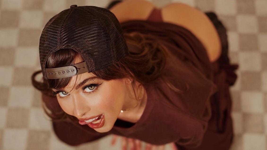 Estrella porno sufrió ataque de hackers neonazis: Querían reclutar gente