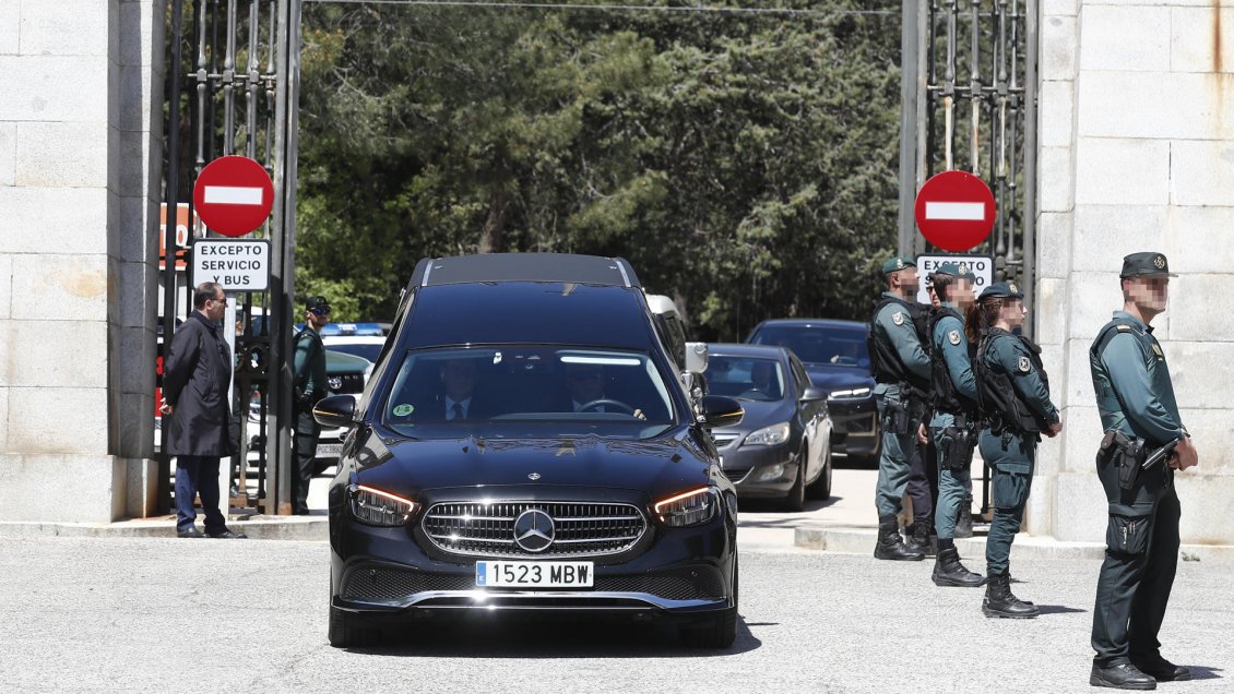 Exhuman restos de líder franquista tras Ley de Memoria en España