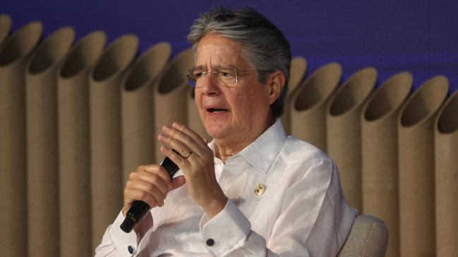 Presidente ecuatoriano no comparecerá ante comisión en primera fase de juicio político