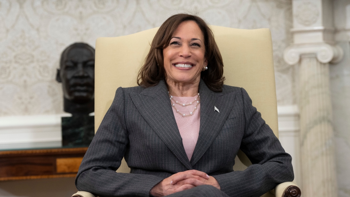 Vicepresidenta Kamala Harris repetirá fórmula junto a Biden para los comicios de 2024