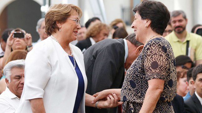 Expresidenta Bachelet llamó a votar por Carmen Frei en las elecciones del Consejo Constitucional