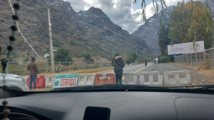  Decenas de vehículos en el paso Los Libertadores pese a cierre por el sistema frontal  