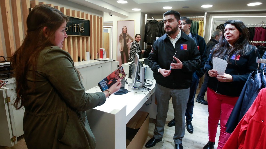 Dirección Del Trabajo Multó A Comercios Por No Respetar El Feriado Del ...