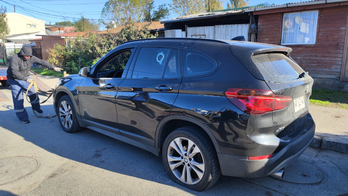 Concepción: Dos cadáveres aparecieron acribillados dentro de un auto