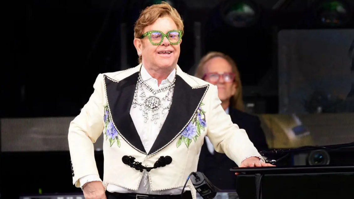 ¿No hay retiro? Elton John volvería a los escenarios tras gira de despedida