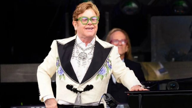 ¿No hay retiro? Elton John volvería a los escenarios tras gira de despedida
