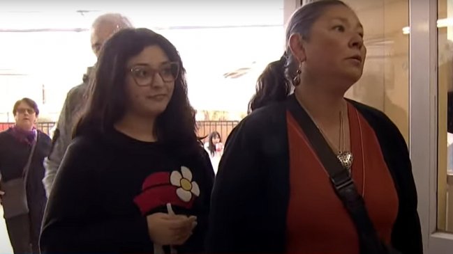 Mamá se quedó como vocal de mesa para evitar que designaran a su hija: 