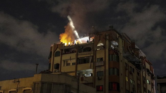 Al menos 12 muertos en Gaza en intensos bombardeos de Israel sobre la franja