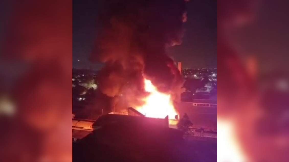 Gran incendio consumió por completo ocho viviendas en Recoleta