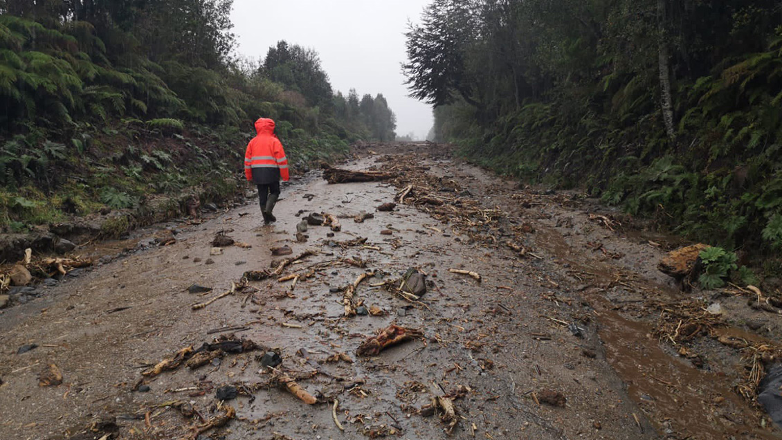 Carretera austral: Aluvión cortó ruta que une Caleta Gonzalo con Santa Bárbara
