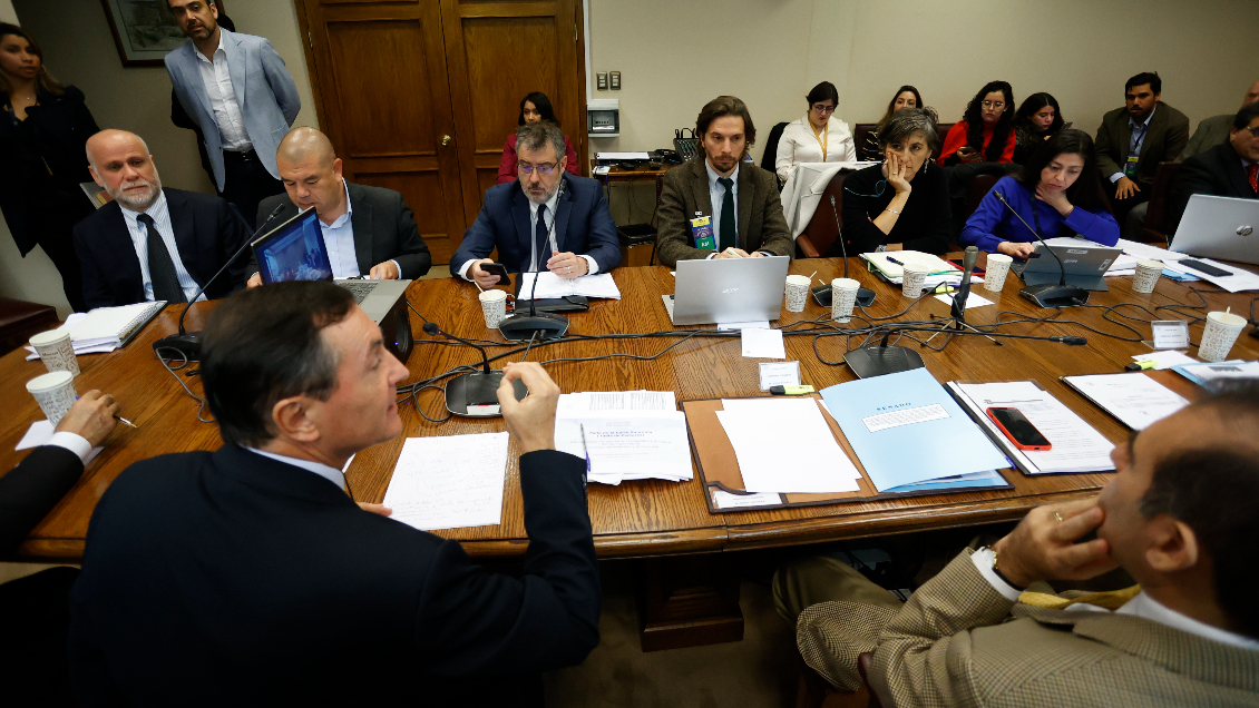 Exsuperintendente: El proyecto alternativo es más fácil de mejorar que la ley corta de isapres